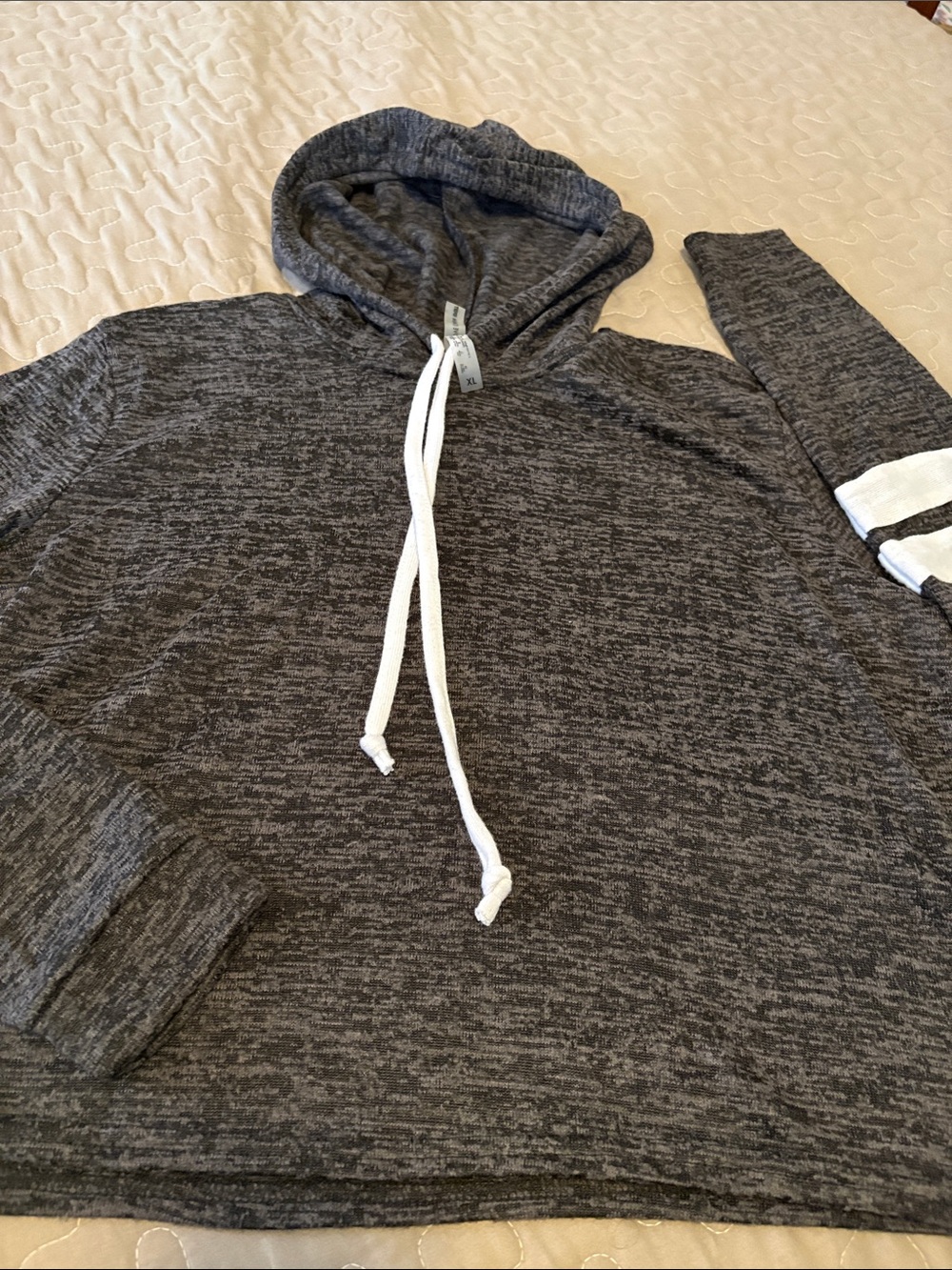 Love charm sport girl hoodie size XL